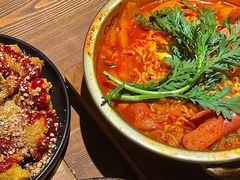 火腿泡菜辛拉面-INSA Korean Bistro饮鲨韩食酒馆