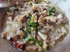 -大众跷脚牛肉馆·非遗传承单位(峨眉山店)