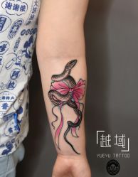 -越域刺青