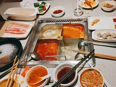 -海底捞火锅(新松江路生日主题店)