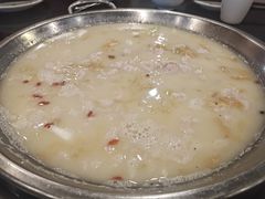 -老来福·非遗酸汤兔(凯旋路店)