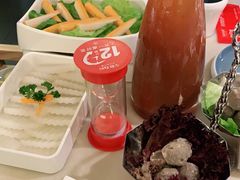 -左庭右院鲜牛肉火锅(浦江欢乐颂店)