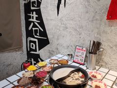 -贰回巷火锅馆(钟楼店)