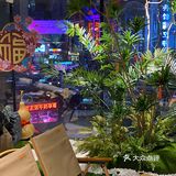 最近听说西塔开了一家露营风的串儿店，就想着来看一看