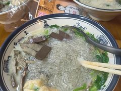 -鸭小妹鸭血粉丝(老门东店)