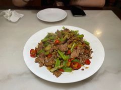 小炒黄牛肉-嘉丰湘菜馆(芳群园店)