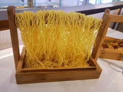 -洪氏嗨捞·广东猪肚鸡·椰子鸡火锅(西咸万象城店)