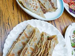 -溢心园香河肉饼总店