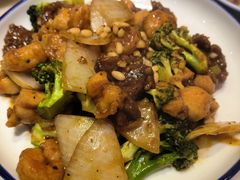 松仁爆三鲜-小吊梨汤·北京菜·烤鸭(鸟巢店)