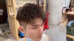 点击看大图 -苏豪路易士·嘉玛发廊