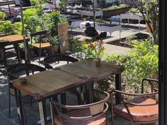 -蓝壁虎咖啡酒馆