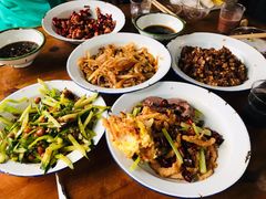-炙热青春怀旧主题餐厅(河北路店)