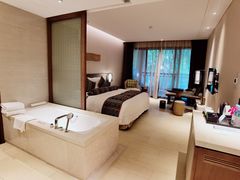 -西双版纳融创皇冠假日度假酒店