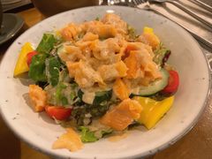 烟熏三文鱼沙拉-Retro Deli 茶泡饭