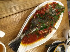 王府私房菜-一鸣蒸汽石锅鱼 Yiming Steamed Stonepot Fish