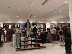 -优衣库(南宁万象城店)