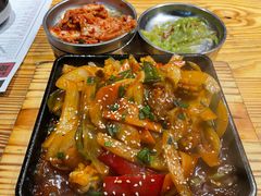 -青瓦炭韩潮烤肉(花园道店)
