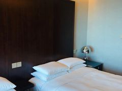 -上海龙之梦万丽酒店