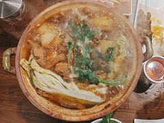 -阿润打边炉·鲜切鸡煲(华漕店)
