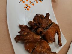 红烧乳鸽-宝园酒家(美林M·LIVE天地东座店)