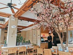 -蜜桃餐厅·伴山(湖滨商业街店)