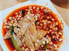-一家人剪刀面(海伦国际店)