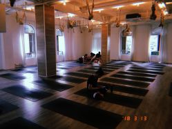 -无界瑜伽普拉提