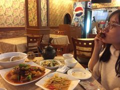 -维吾尔餐厅(宜山路店)