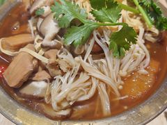 一品黄焖鸡-格朗合·鸡汤米线(辰昌路店)