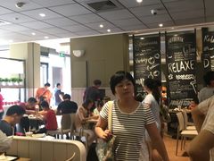 等位区-肯德基(盘龙奥莱店)