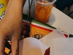 -麦当劳(国家体育场南路店)
