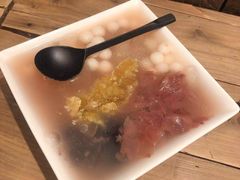 蜂巢蜜冰粉-甜心闲生传统手工冰粉(太古里店)