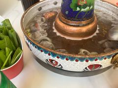 -毛辣果·贵州红酸汤牛肉火锅(西单店)