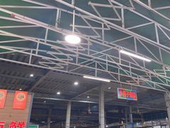 -四川小胡子海鲜(丁村万人海鲜广场店)