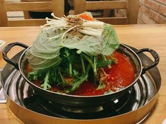 -喇喇排骨火锅·传统韩式脊骨汤(望京西园总店)