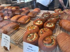 -VERIE BAKEHOUSE