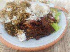 -瑞霖·隆江猪脚饭