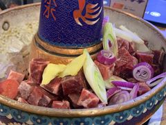 -毛辣果·贵州红酸汤牛肉火锅(西单店)
