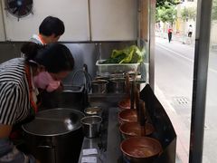 -铁朋小锅米线(玉川巷店)