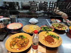 -方铲铲·成都板凳面(滨江银泰店)
