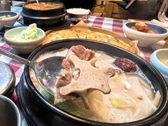 -益百岁牛尾汤(香山路店)