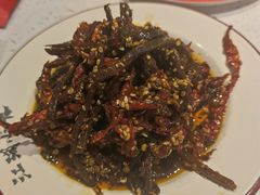-江湖小牛·水煮牛排火锅(欧亚新生活购物广场店)
