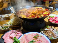 -白乐天毛肚火锅馆(解放碑店)