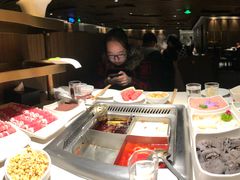 -海底捞火锅鲜切牛肉主题店(长寿路店)