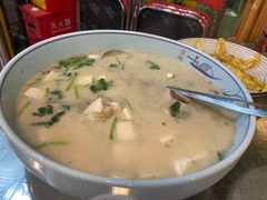 头尾豆腐汤-鹤睦鱼生·啫啫煲·海鲜(保利百合店)