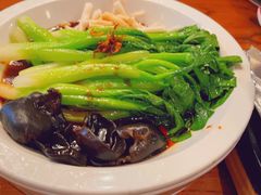 -新白鹿餐厅(百联中环店)