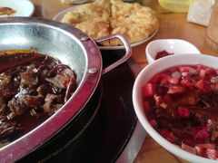 -大众跷脚牛肉馆·非遗传承单位(峨眉山店)