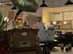 -mordew加州日记西餐&小酒馆(新天地店)