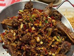 -肥肥虾庄·金牌油焖大虾(杨园滨江时代walk店)