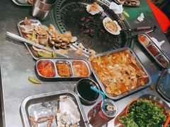 -马路牙子烧烤音乐酒馆(望京店)